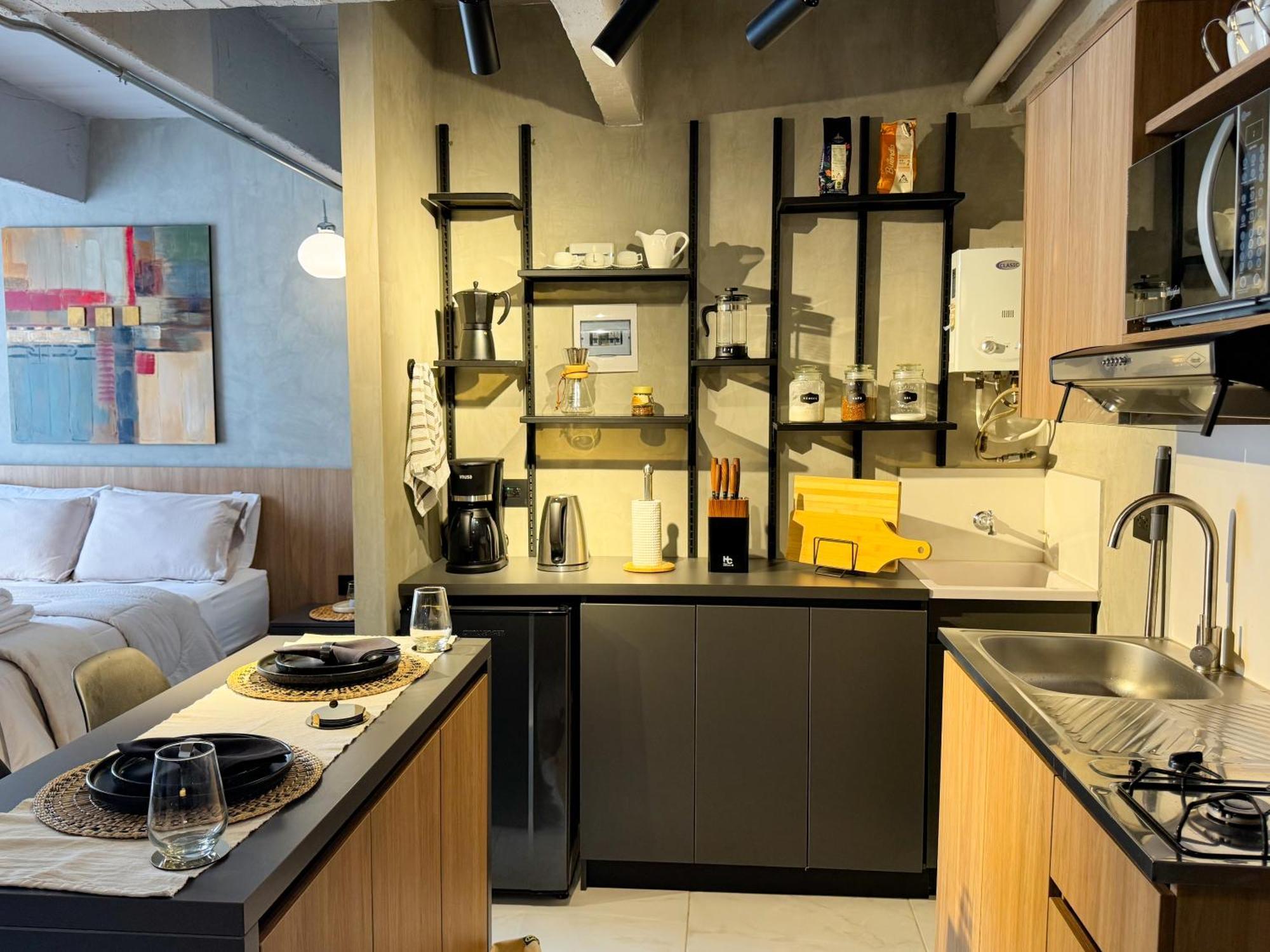 Aparta-estudio Luxury Poblado Apartment Medellín