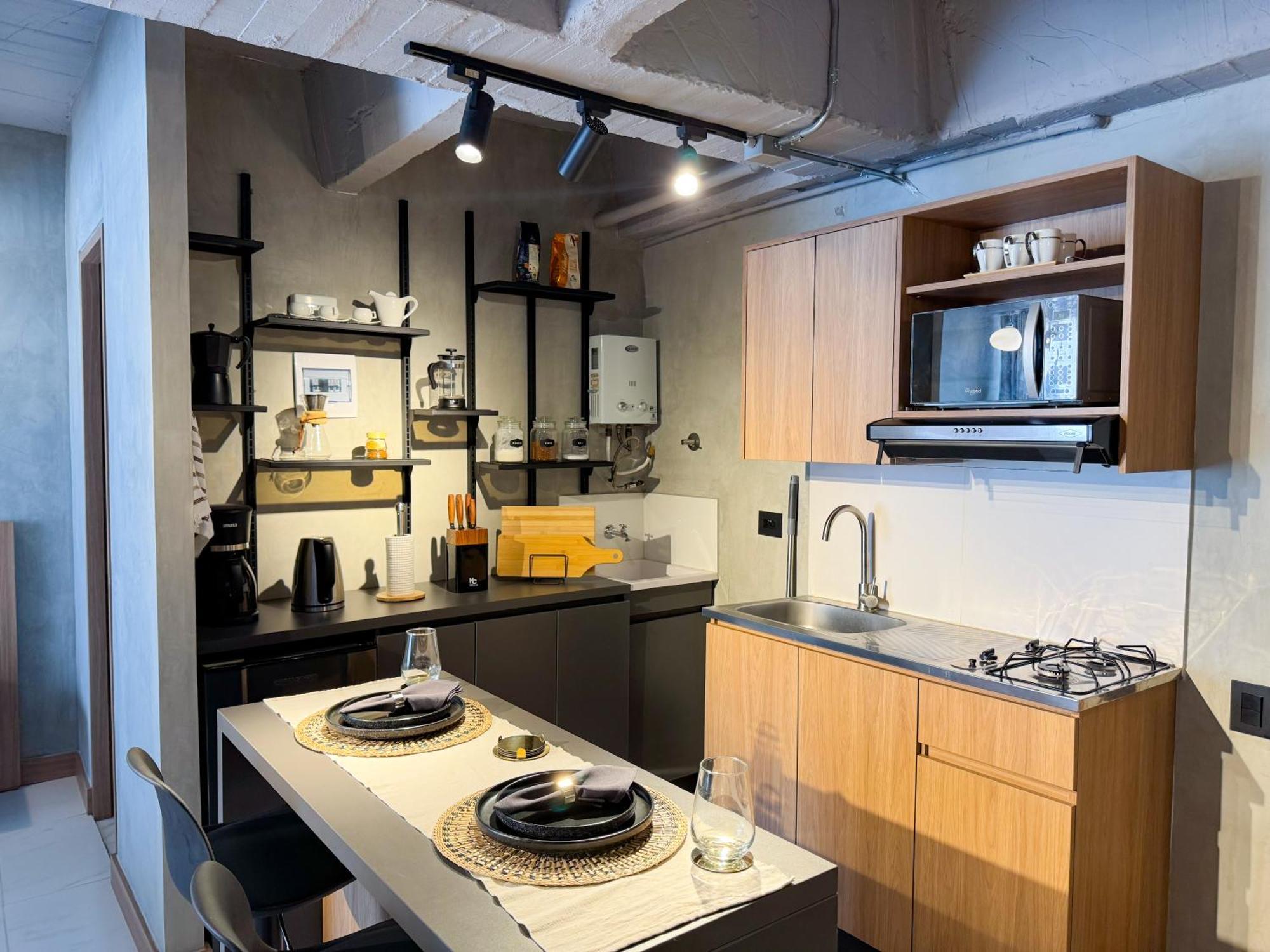 Aparta-estudio Luxury Poblado * Medellin